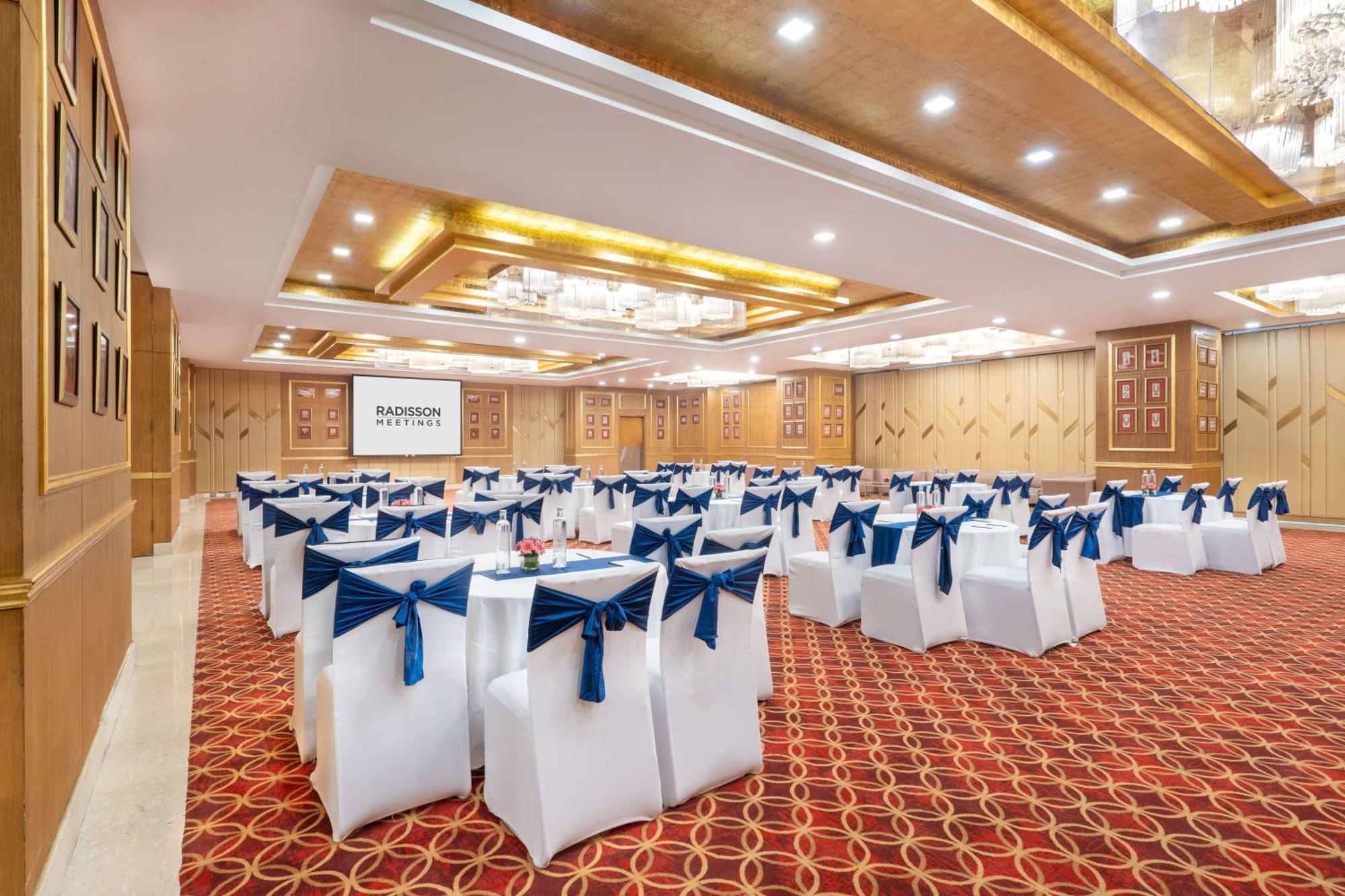 Radisson Gurugram Sohna Road City Center Gurgaon Exterior foto