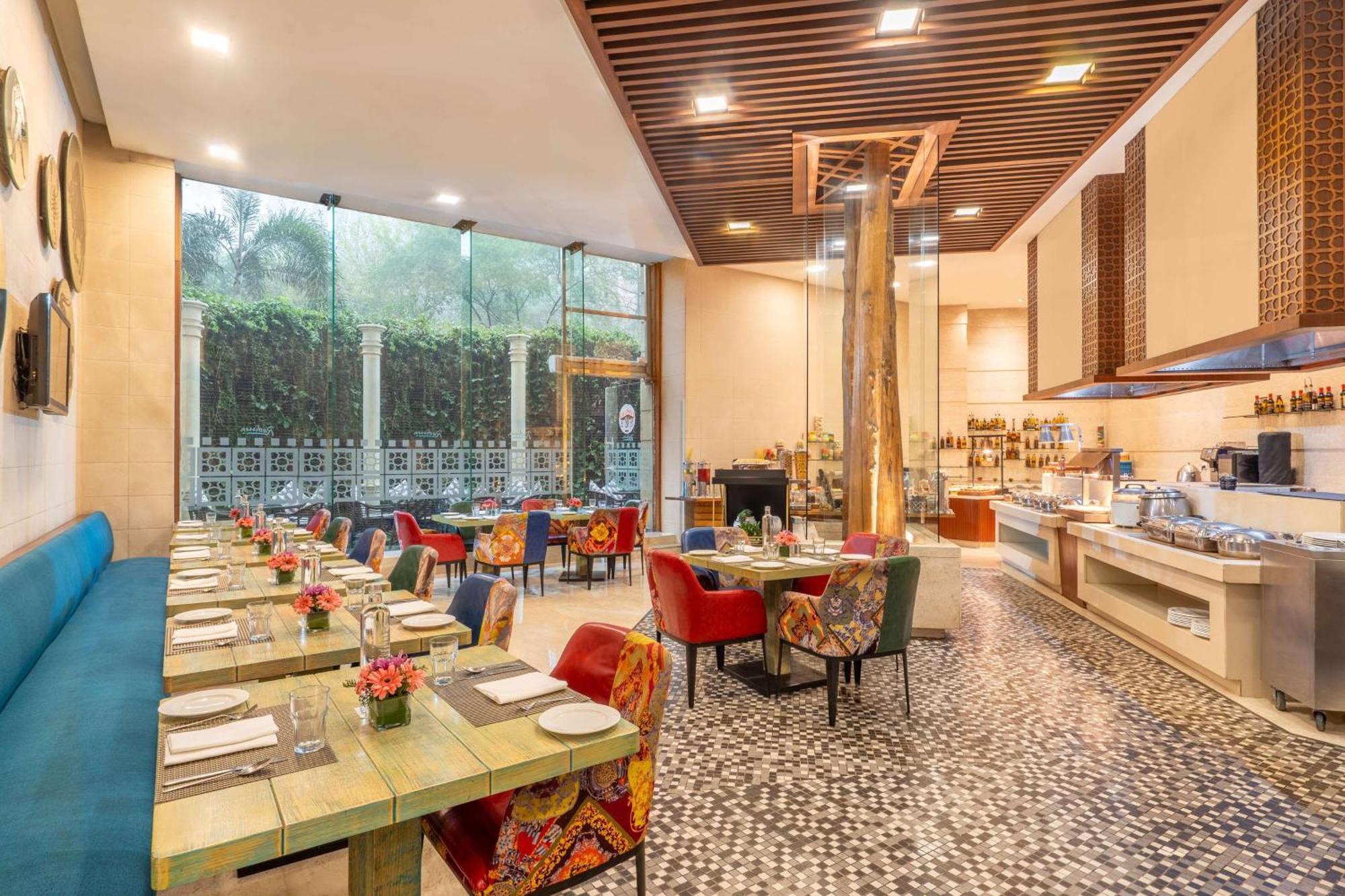 Radisson Gurugram Sohna Road City Center Gurgaon Exterior foto